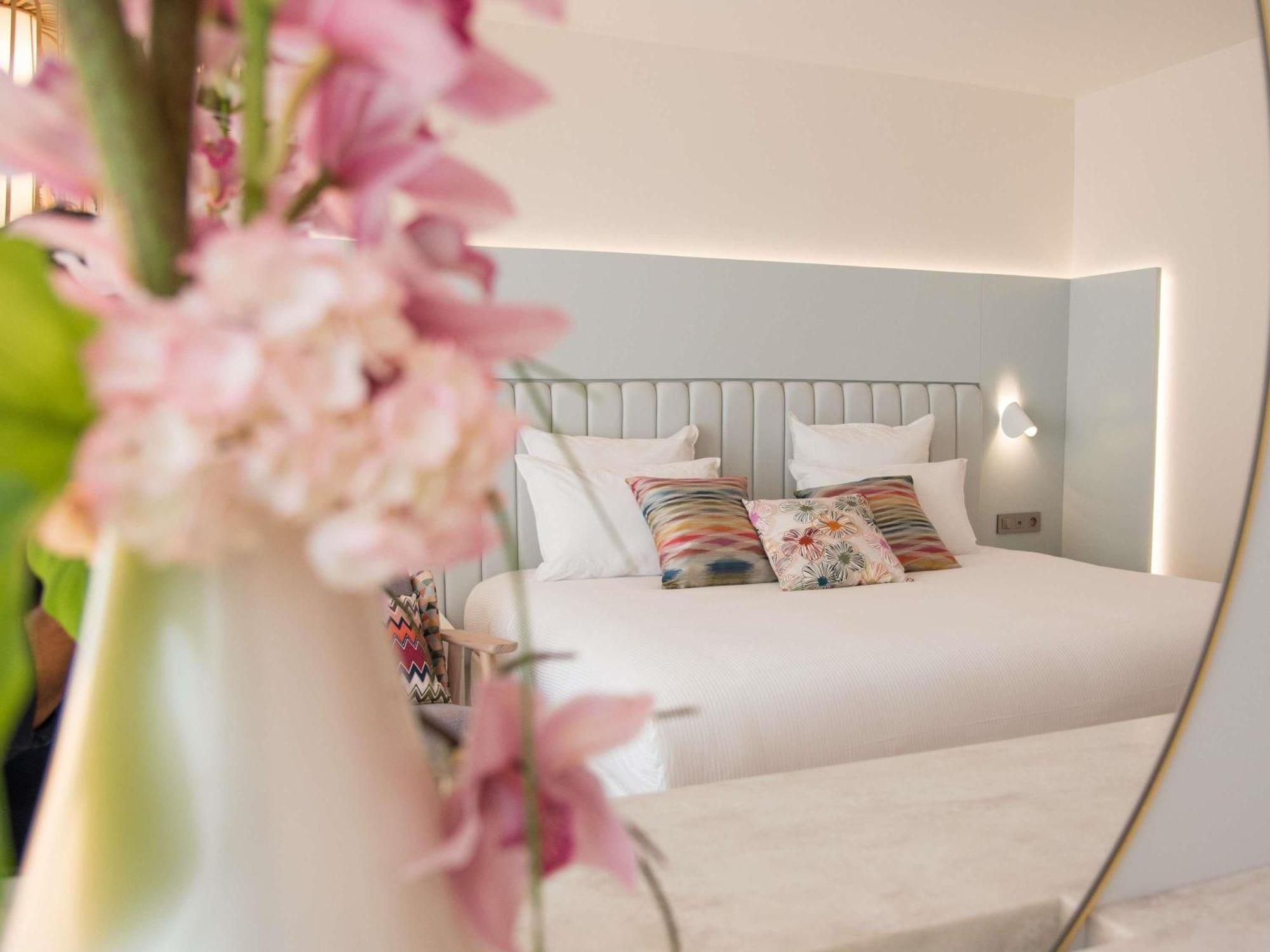 Deluxe Queen Room Balcony