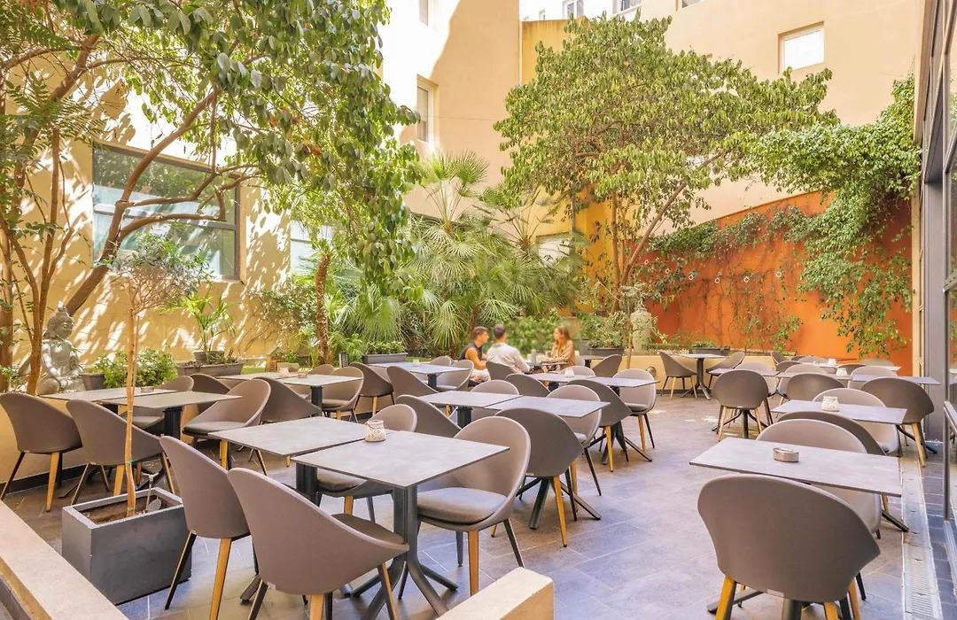 Novotel Suites Cannes Centre-1