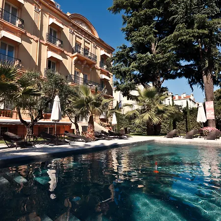 Golden Tulip Cannes Hotel De Paris-2