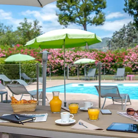 Mercure Cannes Mandelieu-3